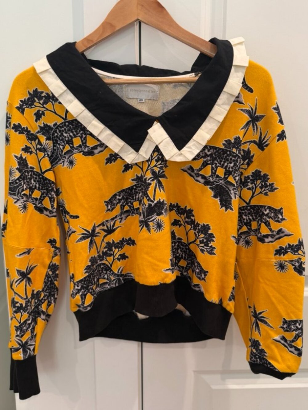 Corey Lynn Calter XS Mustard Leopard Print Cropped Collared Top